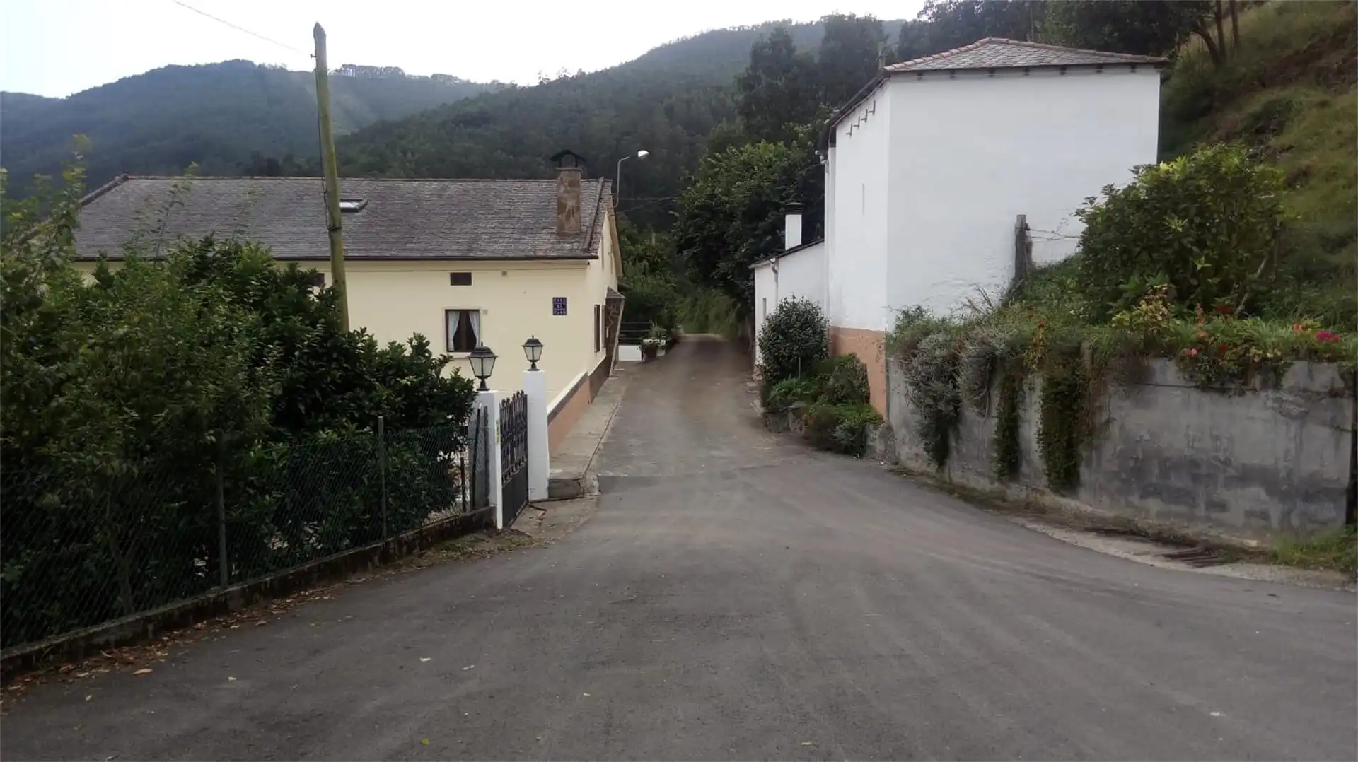 Finca rústica en venta en San Tirso de Abres Vista exterior de Finca rústica en venta en San Tirso de Abres con Calefacción, Jardín privado y Terraza