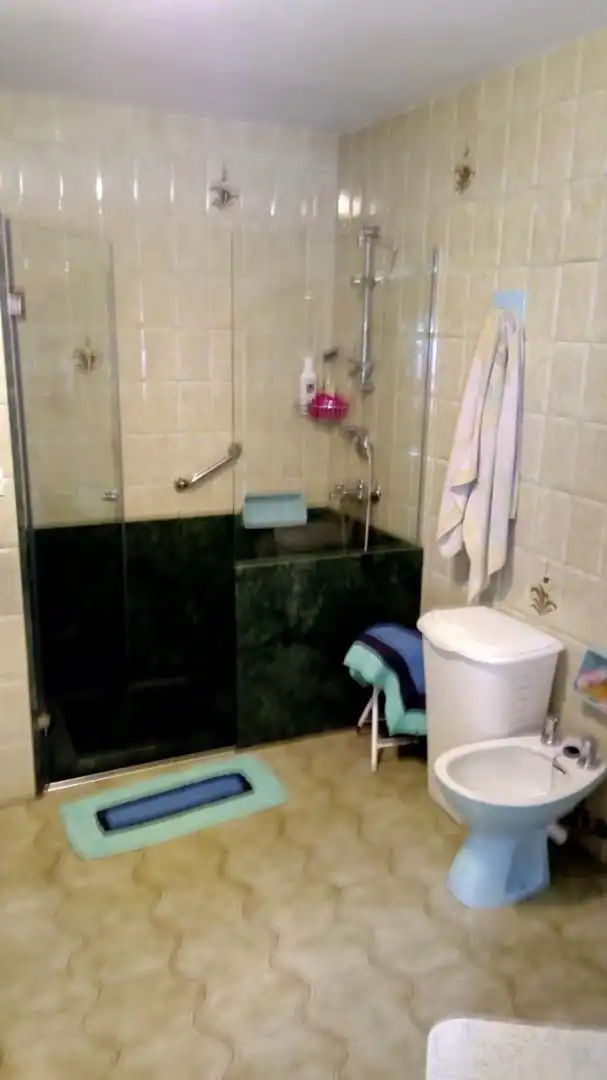 Finca rústica en venta en San Tirso de Abres Baño de Finca rústica en venta en San Tirso de Abres con Calefacción, Jardín privado y Terraza