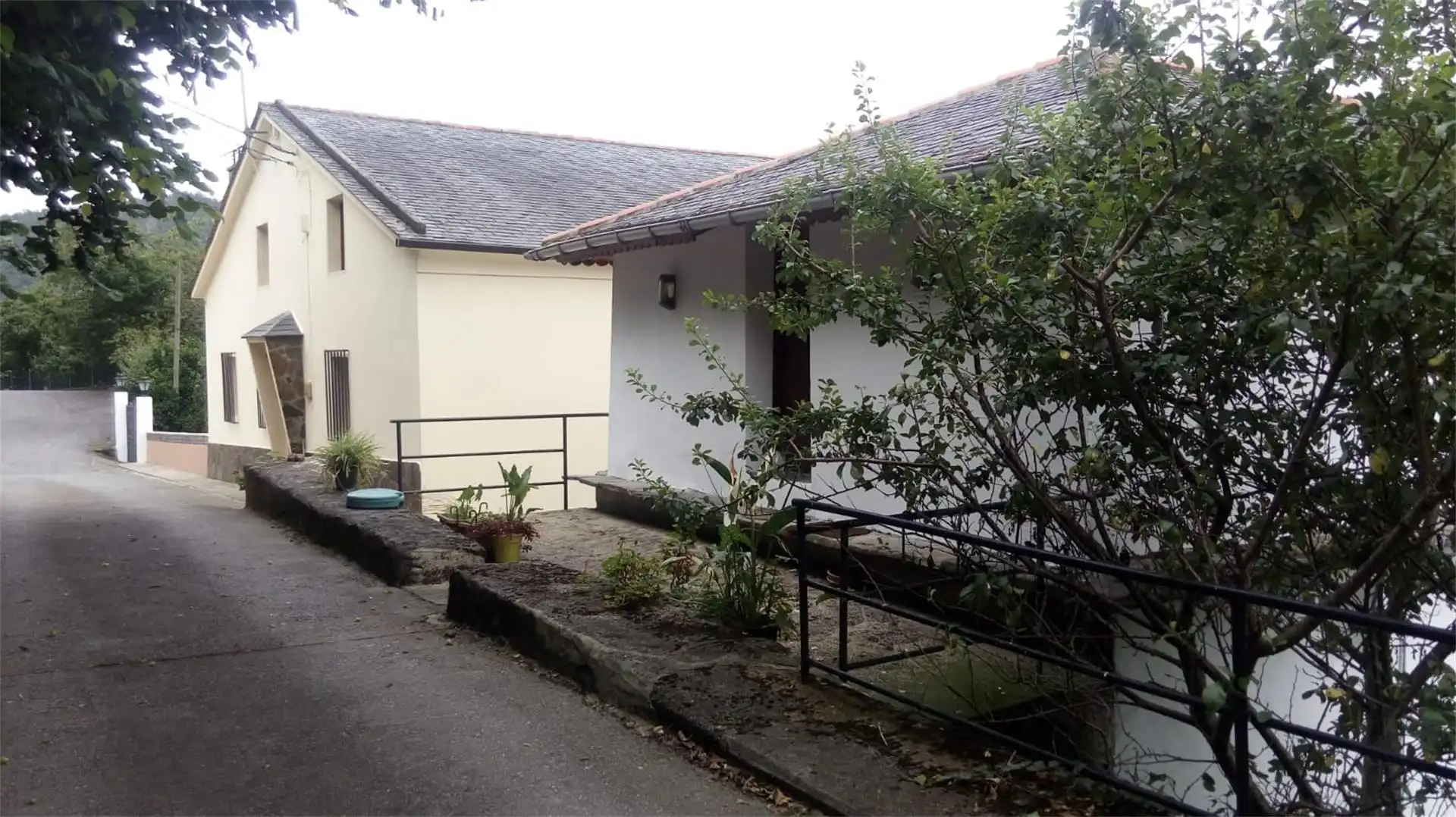 Finca rústica en venta en San Tirso de Abres Vista exterior de Finca rústica en venta en San Tirso de Abres con Calefacción, Jardín privado y Terraza