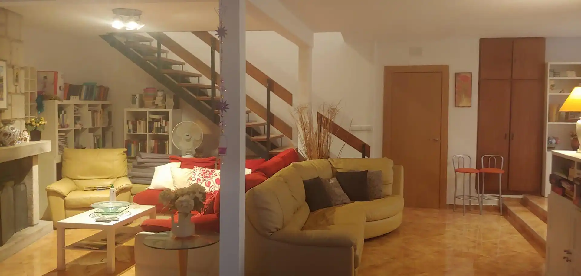 Sala de estar de Piso en venta en Villa del Prado con Aire acondicionado, Calefacción y Jardín privado