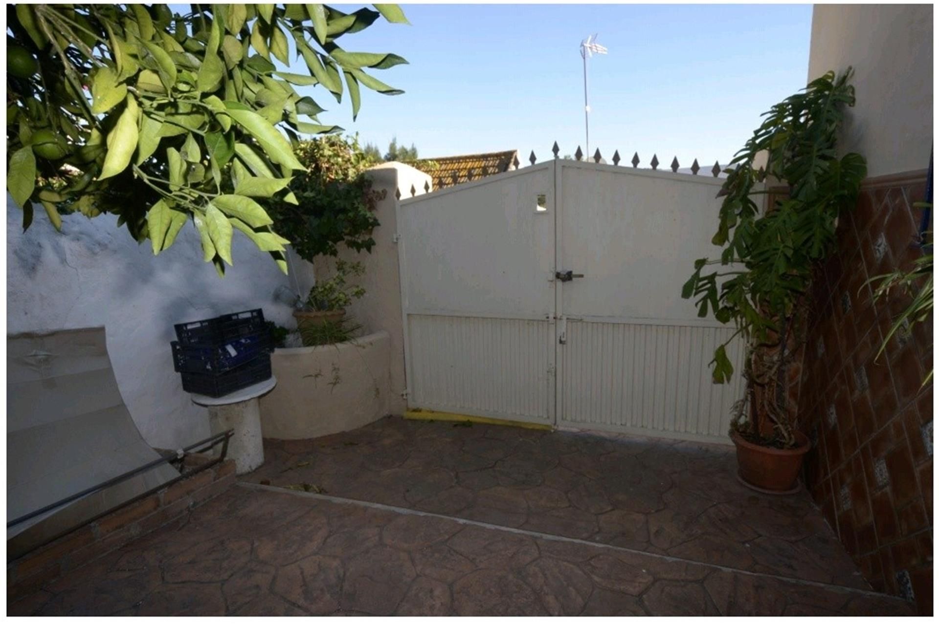 Jardí de Casa o xalet en venda en San Martín del Tesorillo amb Piscina