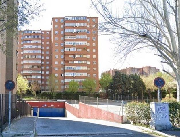 Garaje en Venta en Calle de Perú, 14 en Valleaguado - La Cañada