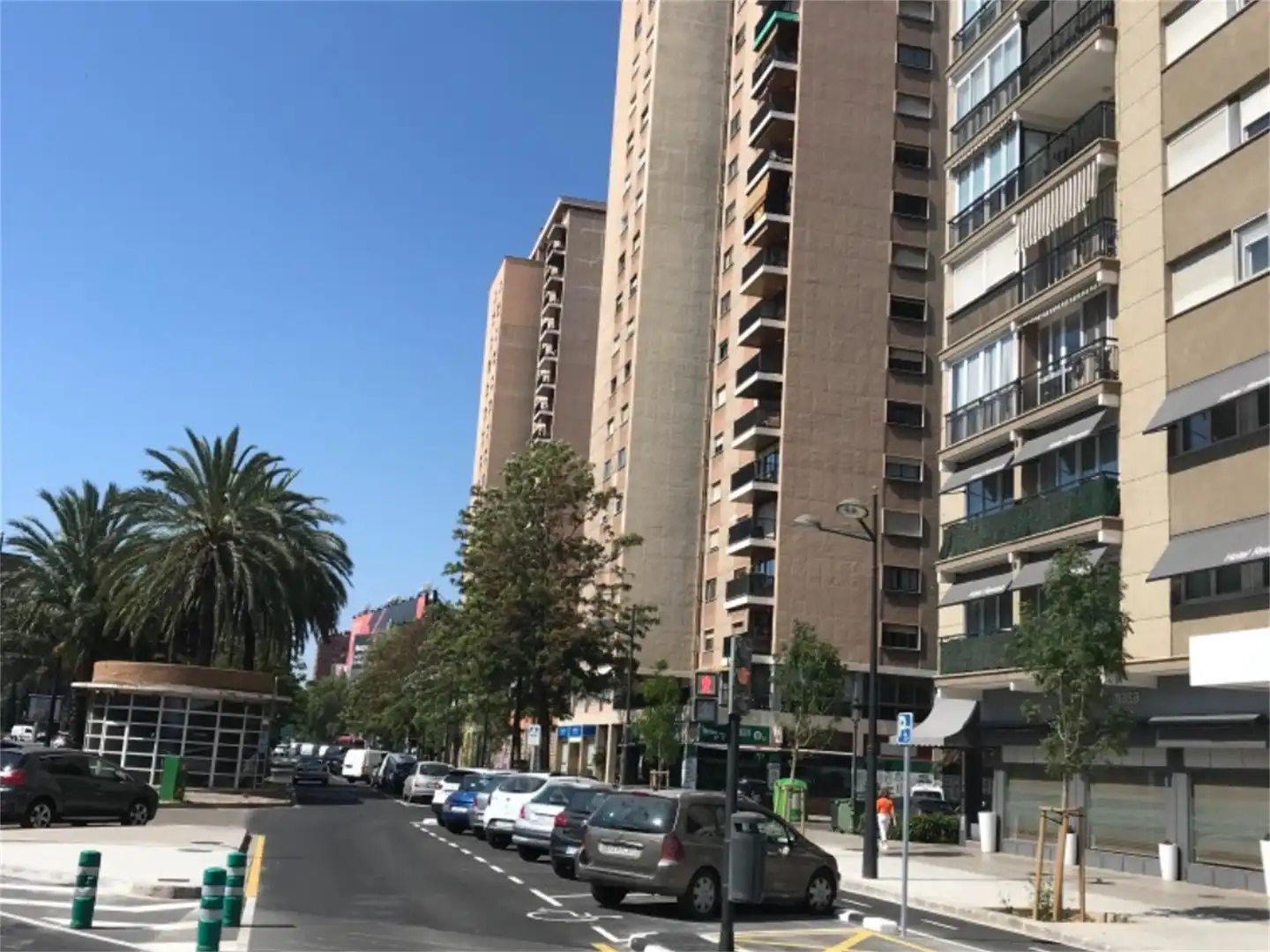 Office for sale in Ciutat Universitària Exterior view of Office for sale in Valencia