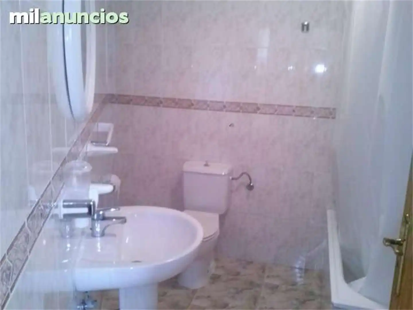 Local de alquiler en Antigua pueblo Baño de Local de alquiler en Antigua