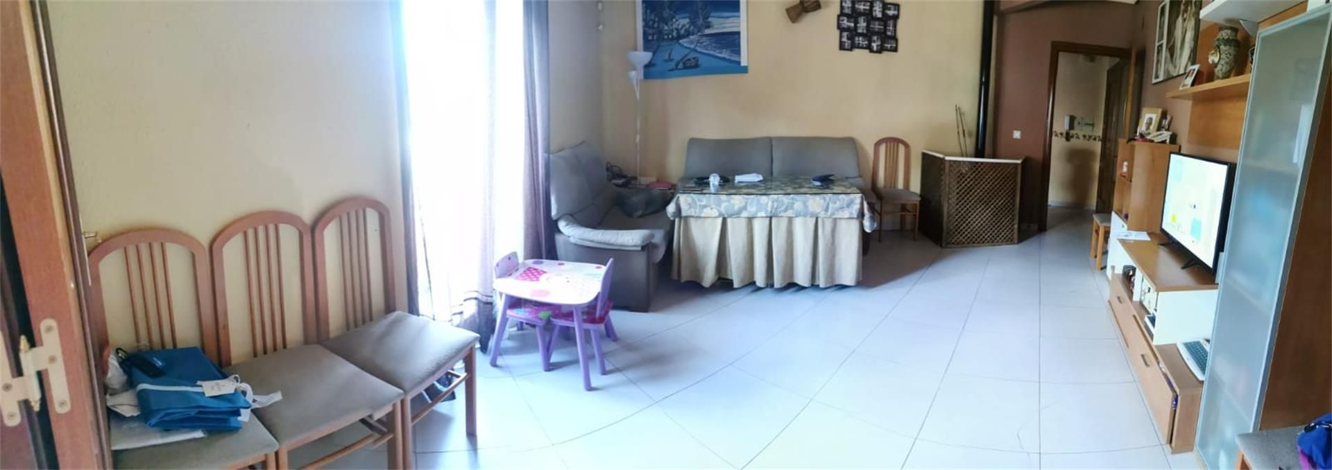 Sala d'estar de Pis en venda en Cuacos de Yuste amb Aire condicionat, Traster i Moblat
