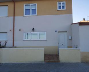 Exterior view of Single-family semi-detached for sale in Corrales del Vino  with Terrace