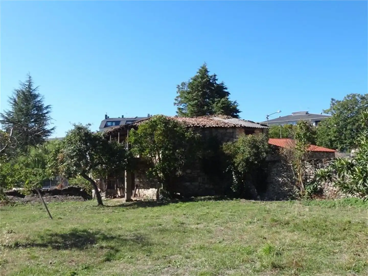 Casa o chalet en venta en Rúa Real, 10, A Pobra de Trives Casa o chalet en venta en A Pobra de Trives con Calefacción, Jardín privado y Parquet
