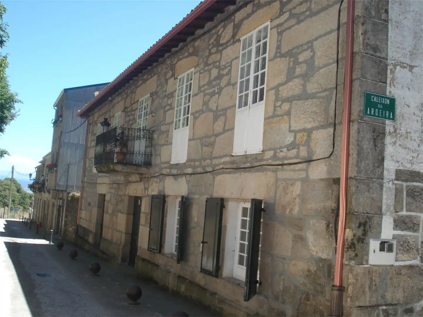 Casa o chalet en venta en Rúa Real, 10, A Pobra de Trives Vista exterior de Casa o chalet en venta en A Pobra de Trives con Calefacción, Jardín privado y Parquet