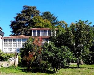 Vista exterior de Casa o xalet en venda en A Pobra de Trives  amb Terrassa i Balcó