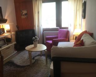 Sala d'estar de Apartament en venda en Cerezo de Arriba