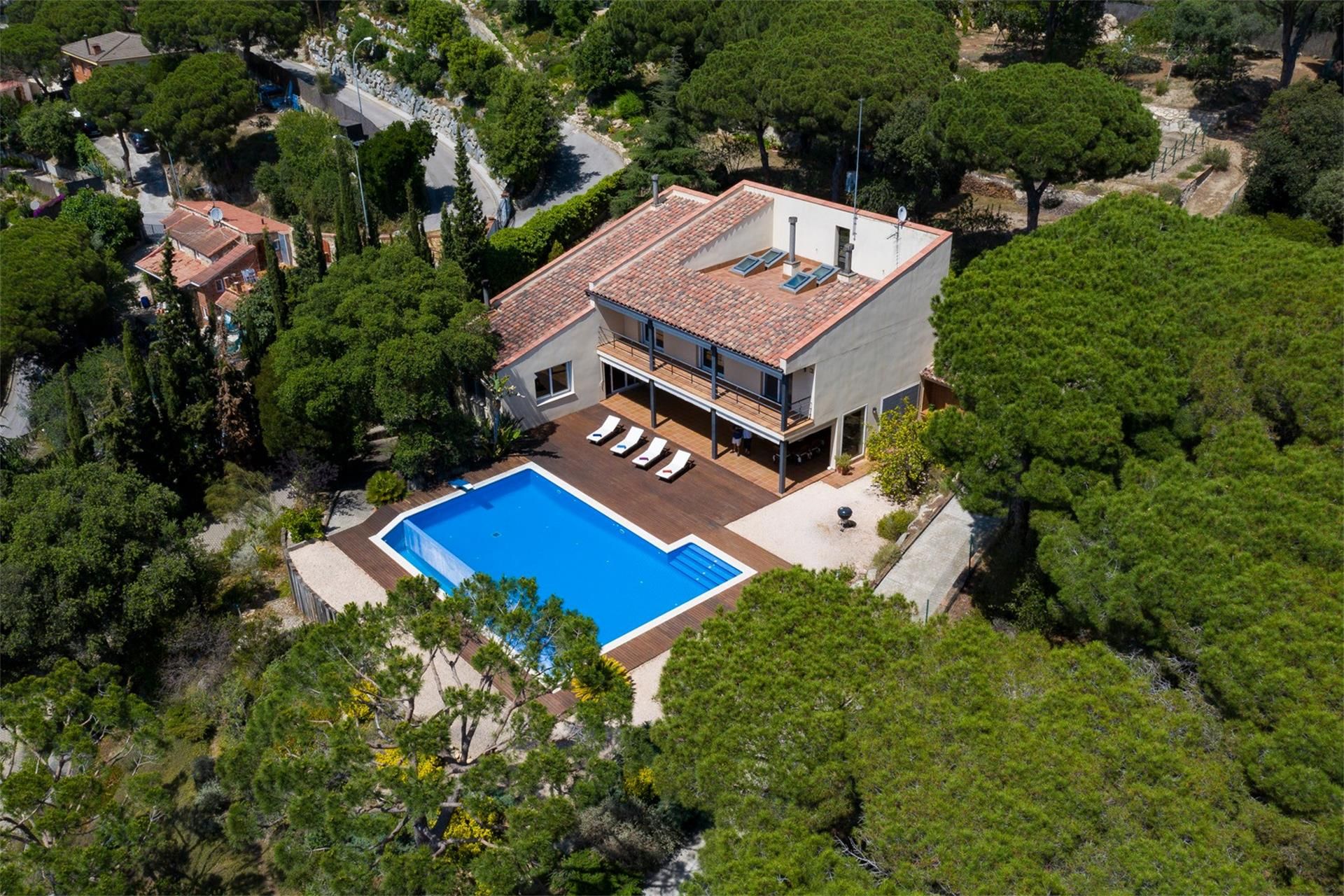Exterior view of House or chalet for sale in Cabrera de Mar  with Terrace, Swimming Pool and Balcony