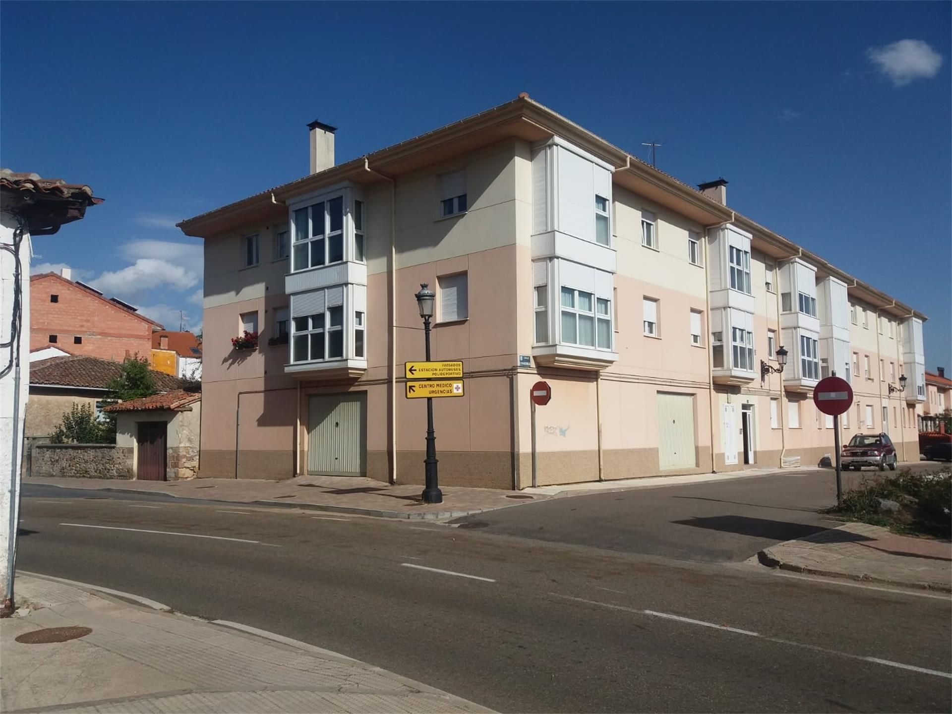 Exterior view of Garage for sale in Cervera de Pisuerga