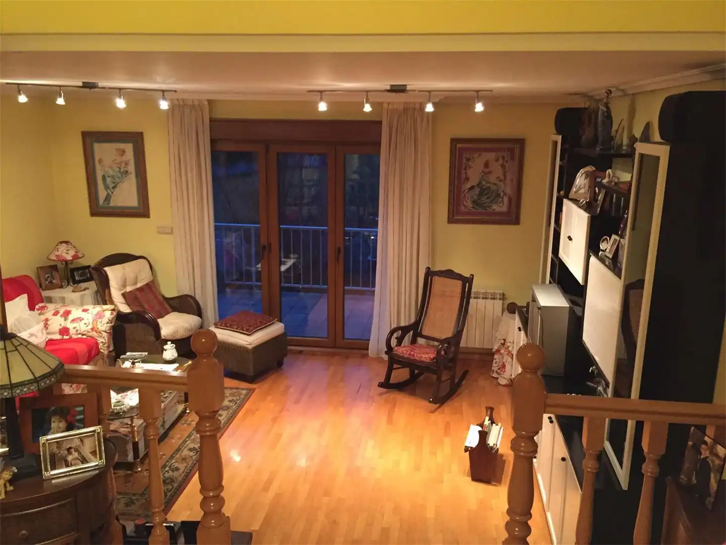 Casa adosada en venta en Villablino Sala de estar de Casa adosada en venta en Villablino con Calefacción, Jardín privado y Parquet