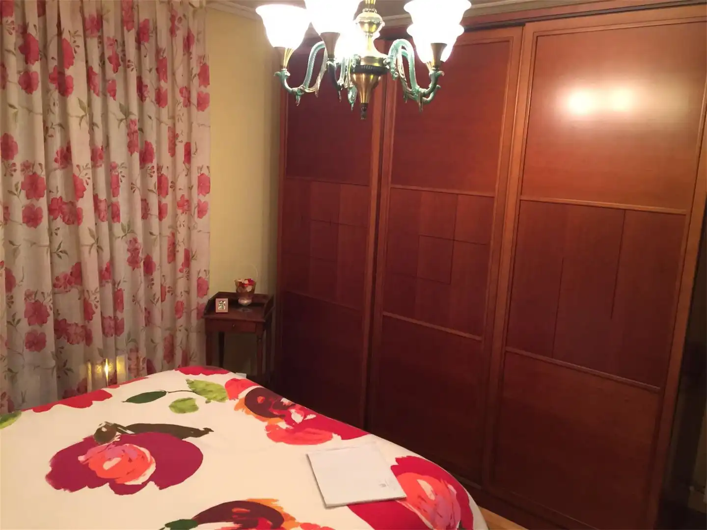 Casa adosada en venta en Villablino Habitación de Casa adosada en venta en Villablino con Calefacción, Jardín privado y Parquet