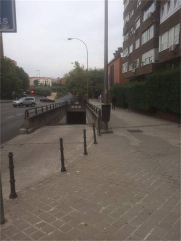 Garaje en Venta en Adelfas