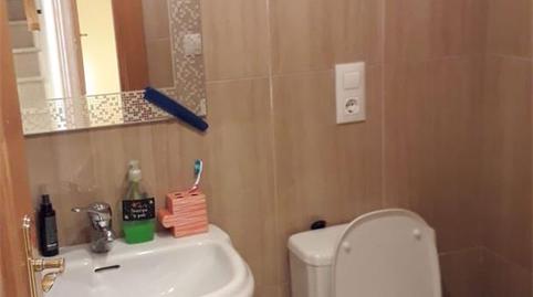 Single-family semi-detached for sale in Avenida de la Rioja, Uruñuela, La Rioja - image 2 Photo 2 of Single-family semi-detached for sale in Avenida de la Rioja, Uruñuela, La Rioja