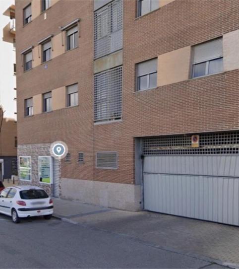 Garaje de alquiler en Calle Camerún, 6d, El Bercial, Getafe - imagen 2 Foto 2 de Garaje de alquiler en Calle Camerún, 6d, El Bercial, Getafe