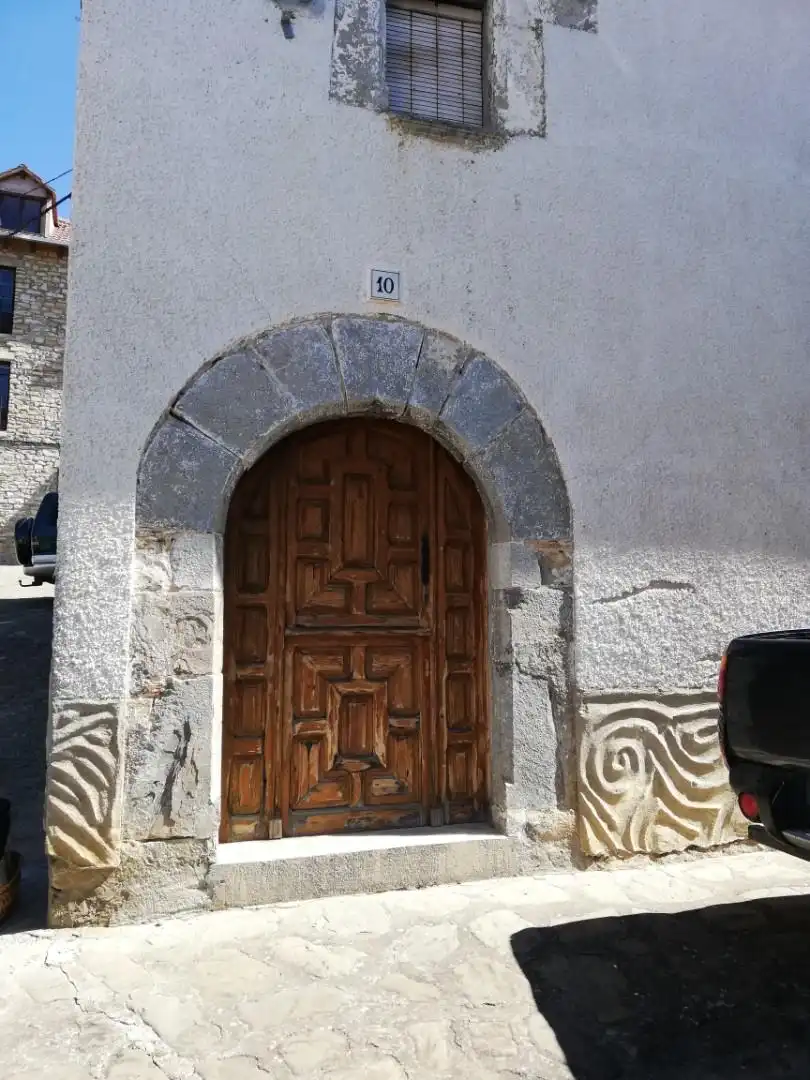 Finca rústica en venta en Jasa Finca rústica en venta en Jasa con Balcón