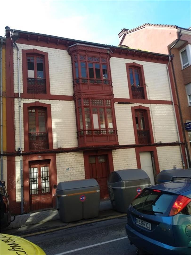 Vista exterior de Casa adosada en venda en Langreo