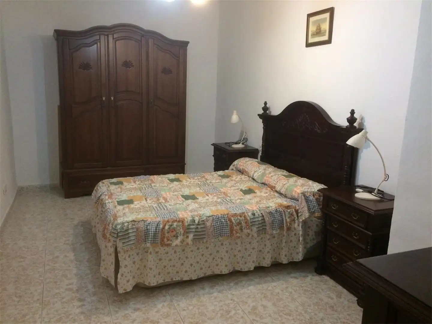 Casa adosada en venda a Calle Fernando de Casas, 5, Alcalá de los Gazules Dormitori de Casa adosada en venda en Alcalá de los Gazules amb Parquet, Terrassa i Moblat