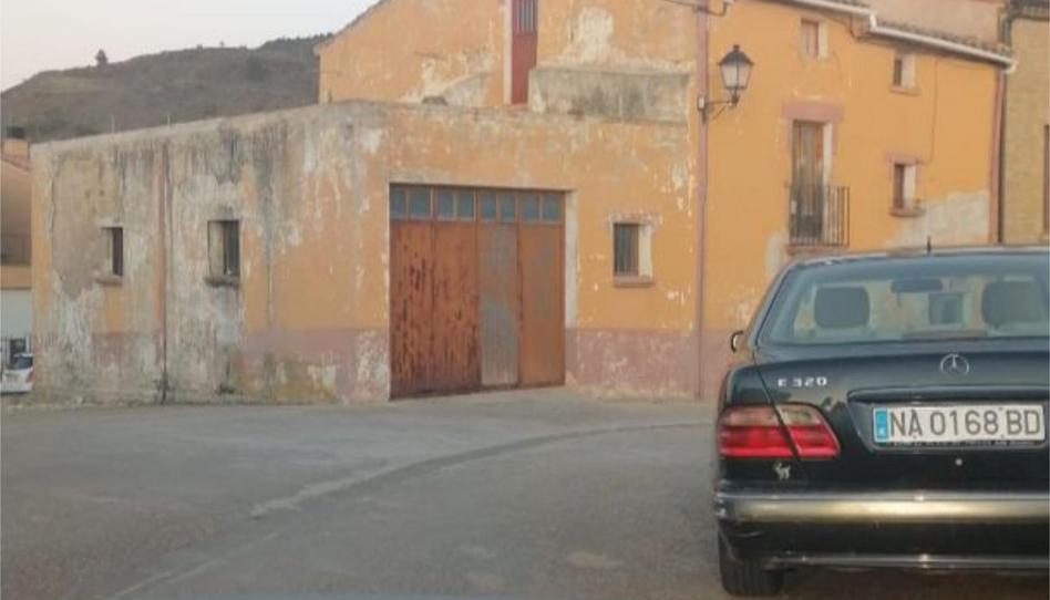 Foto 1 de Casa adosada en venda a Luquin, Navarra