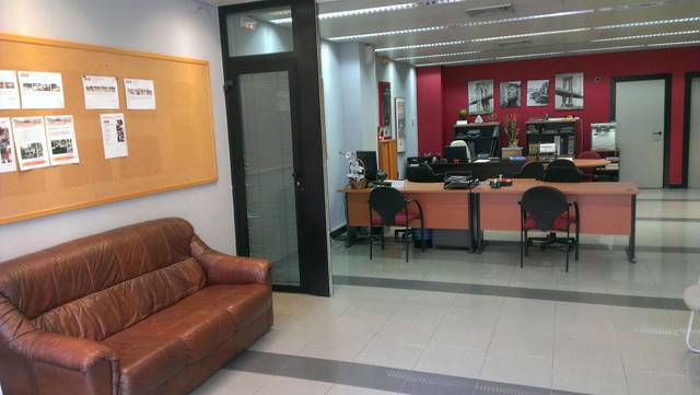 Local comercial en Venta en Avinguda València, 17 en La Roca del Vallès