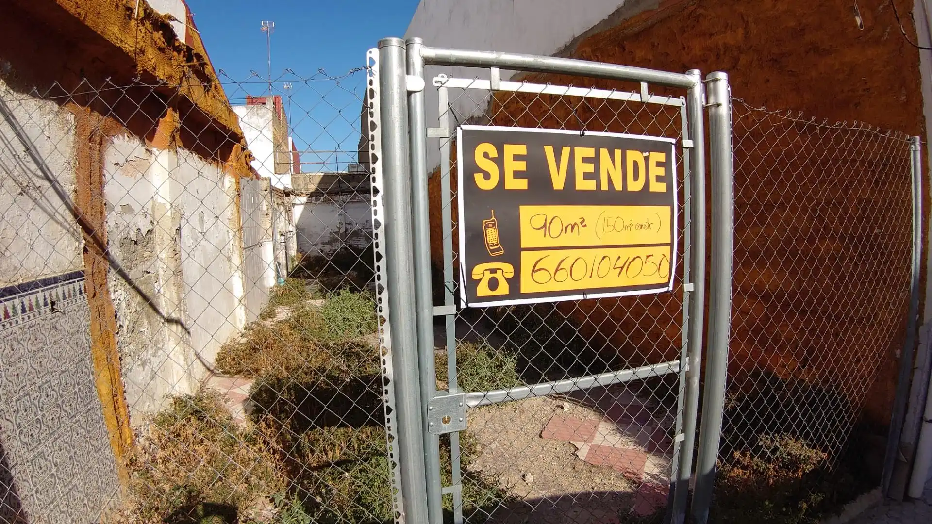 Vista exterior de Terreno en venta en Camas