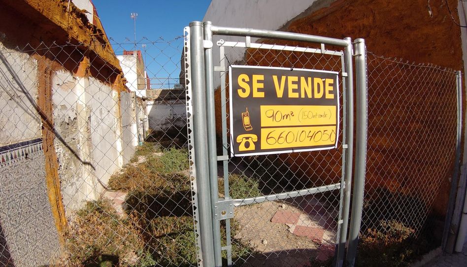 Terreno en venta en Calle Castilleja de la Cuesta, 41, La Pañoleta, Camas - imagen 1 Foto 1 de Terreno en venta en Calle Castilleja de la Cuesta, 41, La Pañoleta, Camas