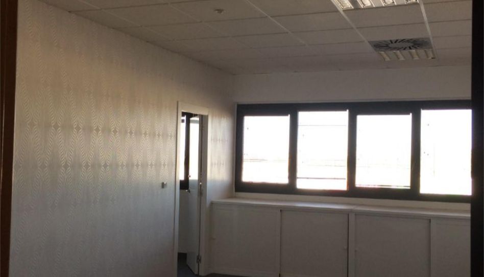 Oficina de alquiler en Calle Ingeniería, 3, Mó, Gines, Sevilla - imagen 1 Foto 1 de Oficina de alquiler en Calle Ingeniería, 3, Mó, Gines, Sevilla