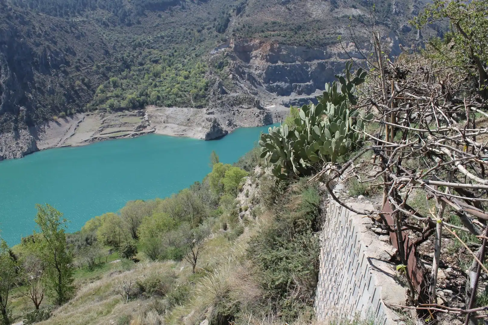 Nicht bebaubares Gelände zum Verkauf in Güejar Sierra Nicht bebaubares Gelände zum Verkauf in Güejar Sierra