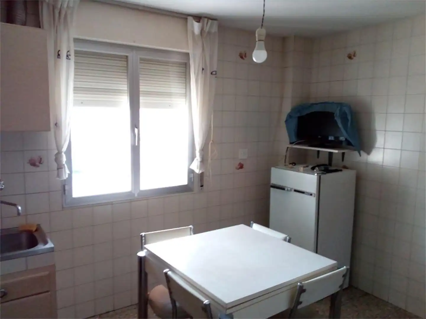 Casa adosada en venta en Lugar Sotillo Cabrera, Benuza Cocina de Casa adosada en venta en Benuza con Calefacción, Amueblado y Horno