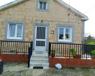 Vista exterior de Casa o xalet en venda en Ortigueira amb Terrassa