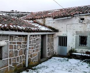 Exterior view of Country house for sale in Sanchorreja  with Private garden and Storage room