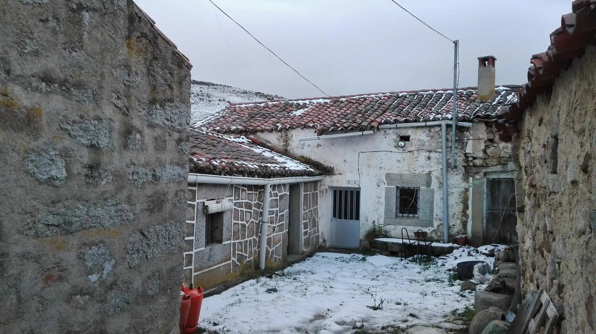 Flat for sale in Barrio de Abajo, 45, Sanchorreja Exterior view of Flat for sale in Sanchorreja with Private garden and Storage room