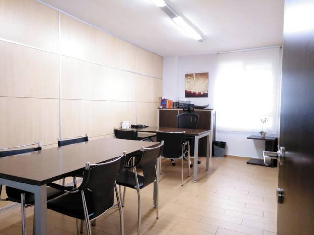 Oficina en Alquiler en Calle Poeta Verdaguer, 1 en Hospital - Plaza del Real