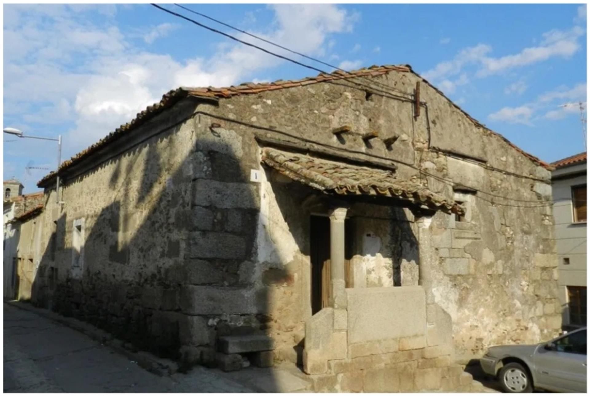 Vista exterior de Casa adosada en venda en Hinojosa de Duero