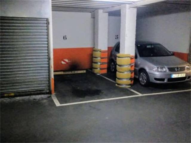 Garaje en Alquiler en Avenida de Torrelavega, 60 en Fozaneldi - Tenderina