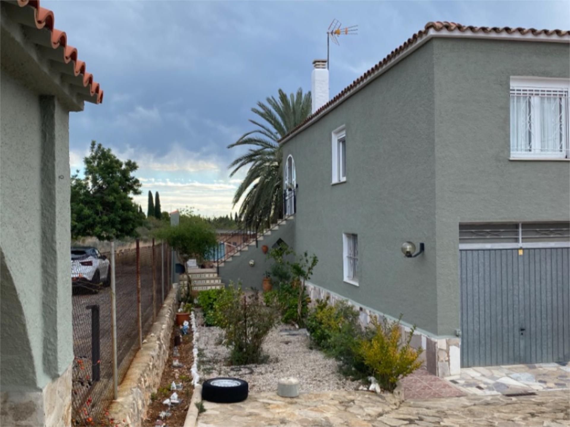 Exterior view of House or chalet for sale in Alcalà de Xivert  with Air Conditioner, Terrace and Swimming Pool