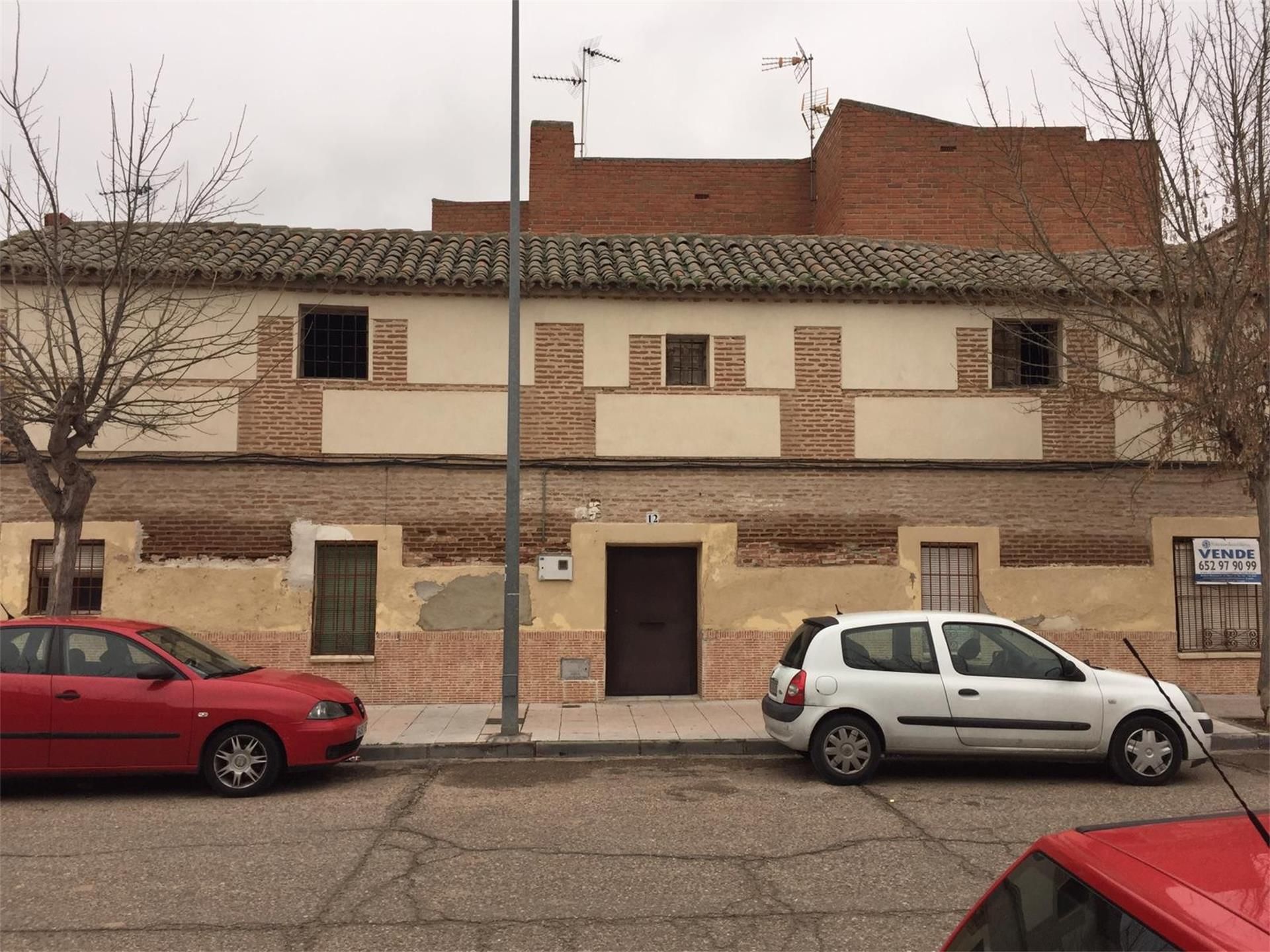 Vista exterior de Casa adosada en venda en Santa Olalla