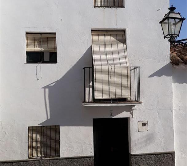 Finca rústica en venta en Calle Domínguez, 3, Galaroza, Huelva - imagen 1 Foto 1 de Finca rústica en venta en Calle Domínguez, 3, Galaroza, Huelva