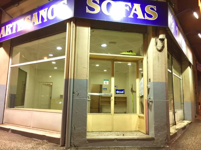 Local comercial en Venta en Calle Doce de Octubre, 42D en San José Alto