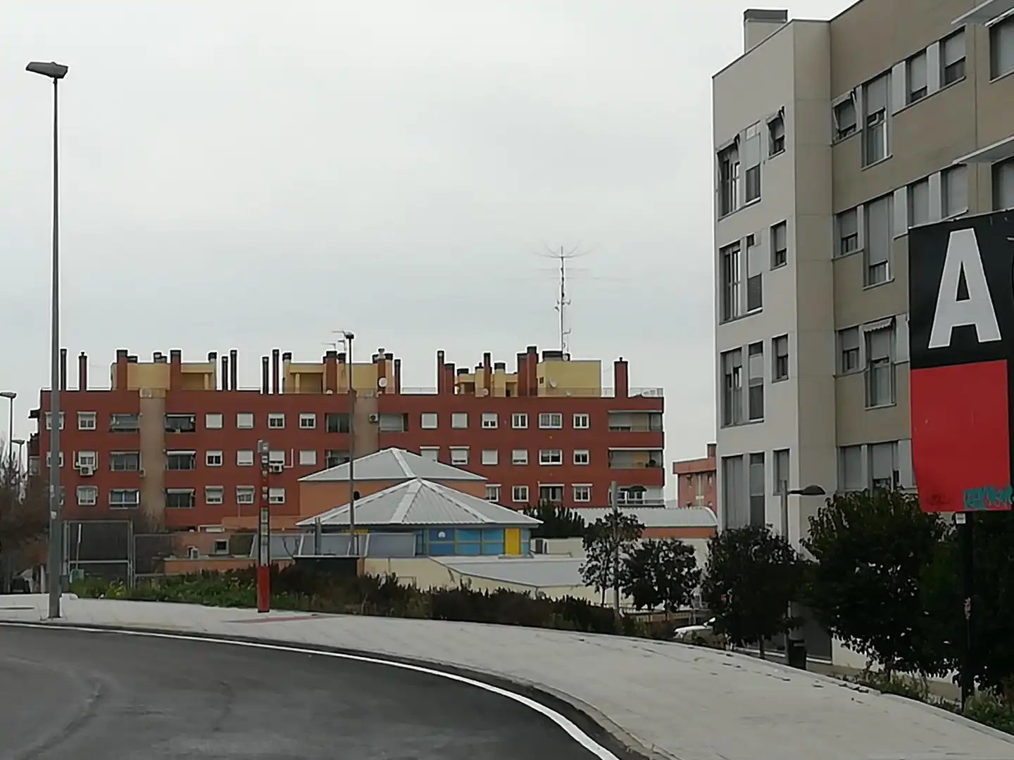 Vista exterior de Local de lloguer en San Fernando de Henares