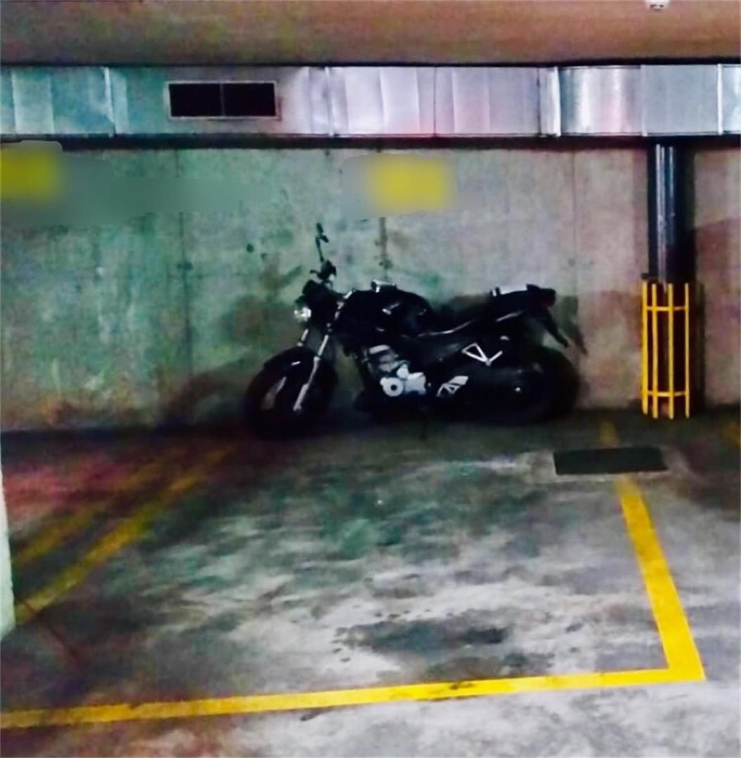 Exterior view of Garage for sale in  Madrid Capital