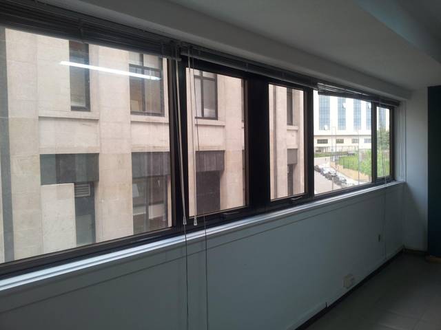 Oficina en Alquiler en Travesía da Coruña, 2 en Plaza Industria