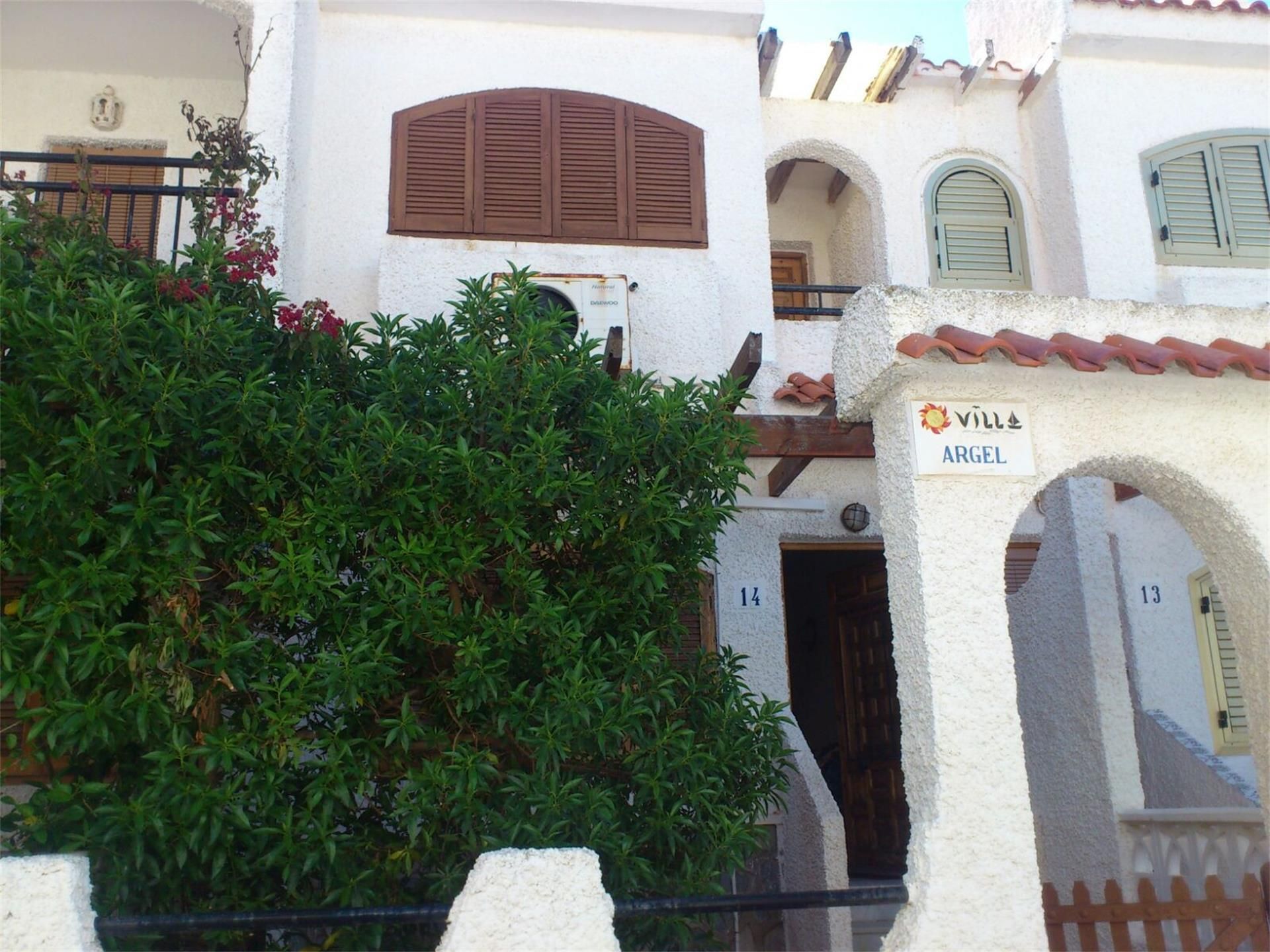 Vista exterior de Dúplex de lloguer en La Manga del Mar Menor amb Terrassa i Balcó