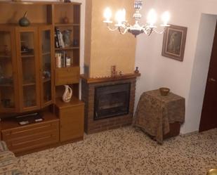 Sala d'estar de Casa adosada en venda en Casas Bajas amb Terrassa