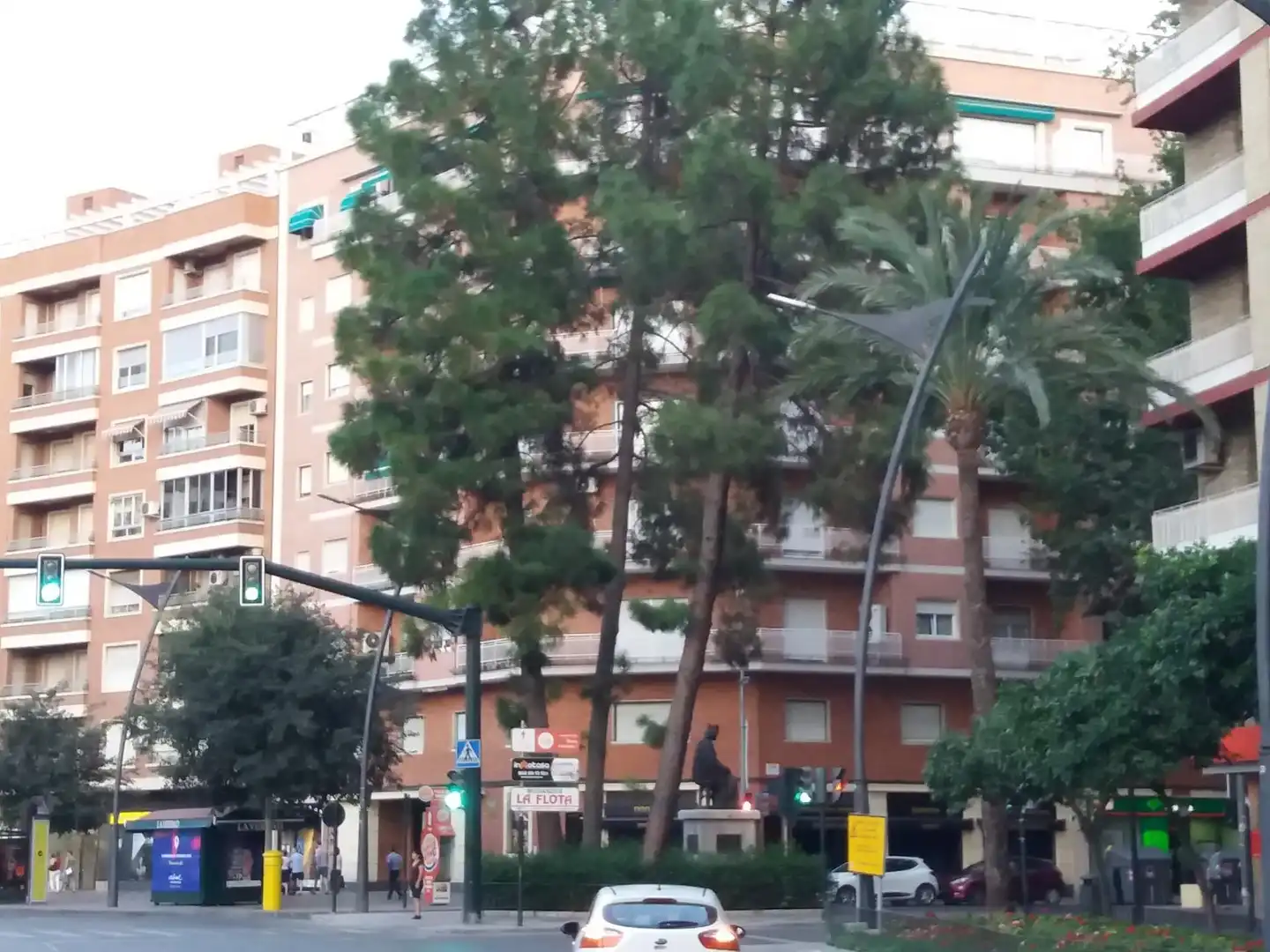 Zimmer in Plaza Circular, 4, La Fama Außenansicht von Wohnung zur untervermieten in Murcia mit Terrasse, Abstellraum und Möbliert