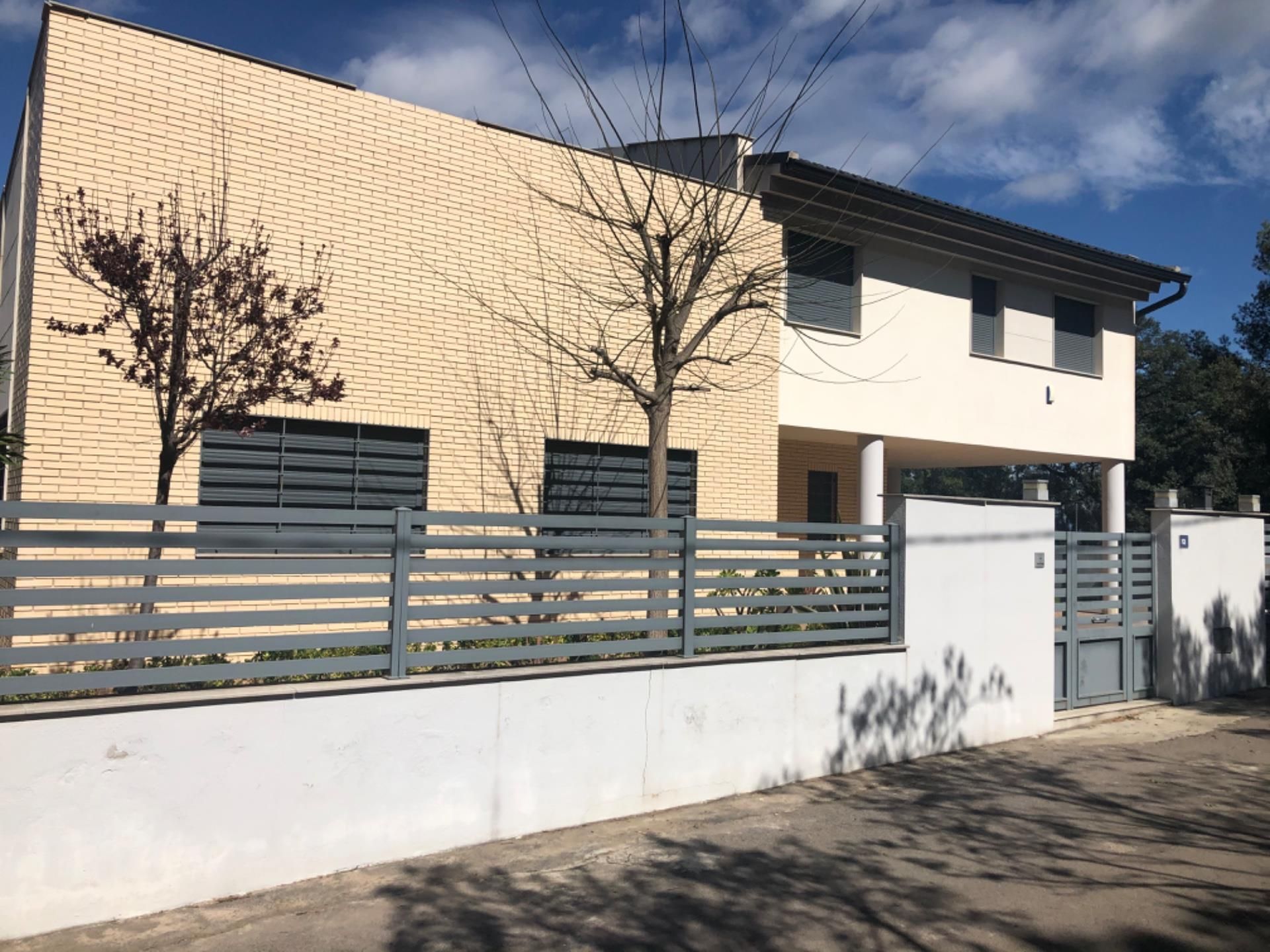 Vista exterior de Casa o xalet en venda en Artana amb Terrassa i Balcó