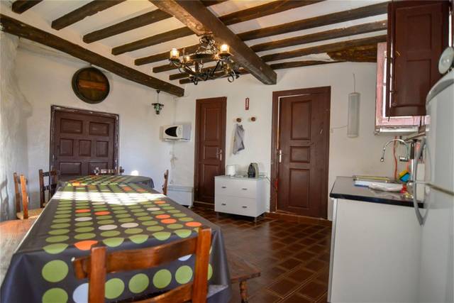 Local comercial en Venta en Hornos de Moncalvillo