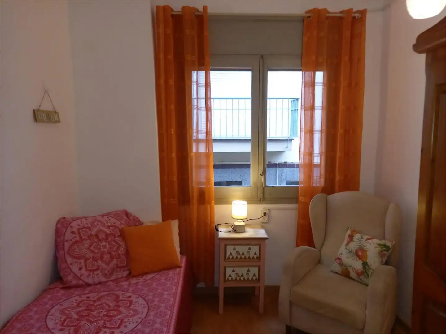 Zimmer in Carretera Banys, 6, Santa Coloma de Farners Schlafzimmer von Einfamilien-Reihenhaus zur untervermieten in Santa Coloma de Farners mit Heizung, Parkett und Möbliert